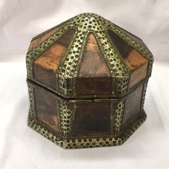 Vintage 60s 70s Treasure Jewelry Trinket Chest Box Ornate Hexagon - Picture 6 of 9